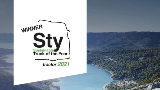 IVECO S-Way NP 460 LNG wint Sustainable Truck of the Year 2021 award